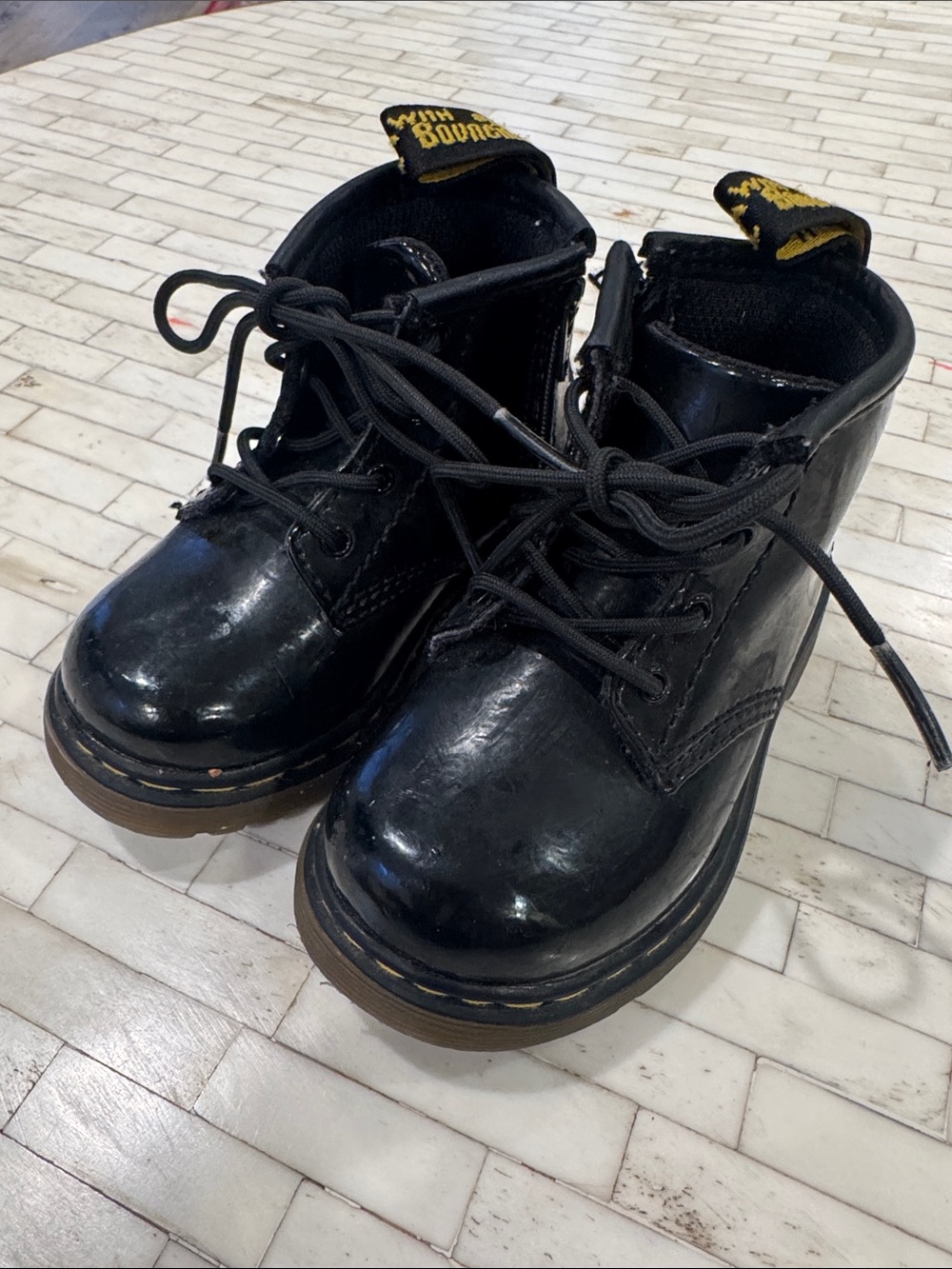 Dr. Martens Kids Black Lace-Up Patent Leather Boots